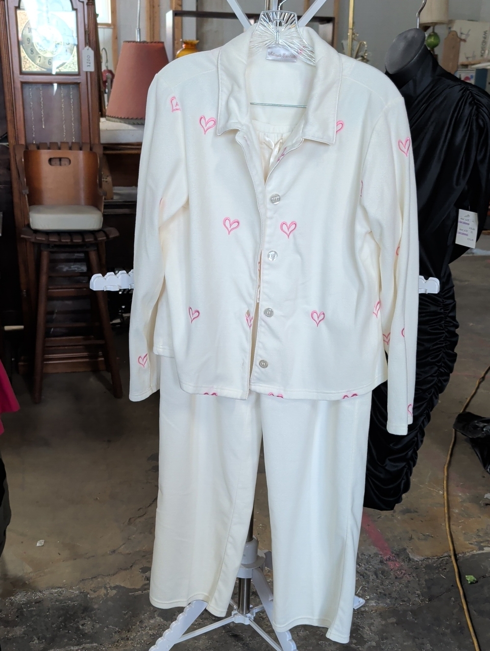 Cozy 90s Embroidered Heart Lounge Set by Intimate Essentials